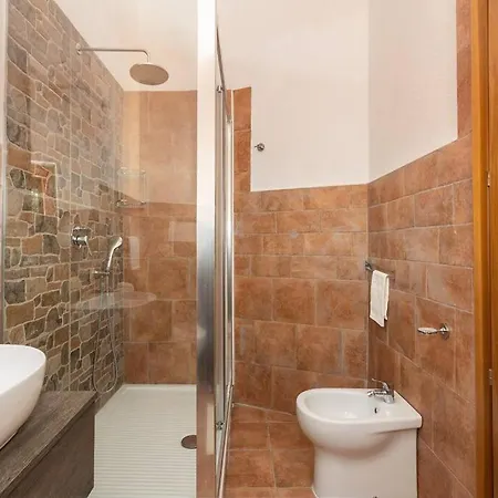 Villa Carla - Frontsea House With Private Pool And Sauna