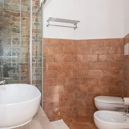 Carla - Frontsea House With Private Pool And Sauna