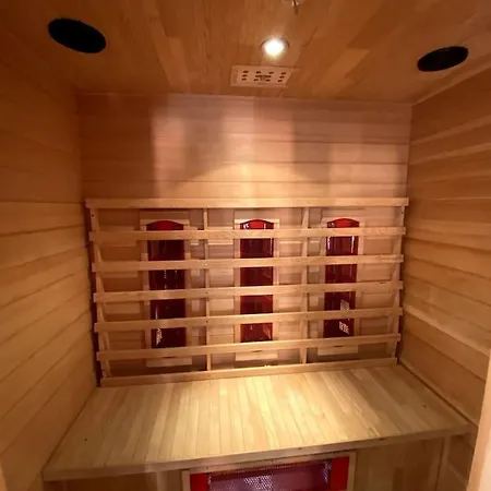 Carla - Frontsea House With Private Pool And Sauna
