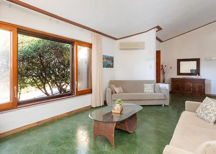 Carla - Frontsea House With Private Pool And Sauna Costa Paradiso